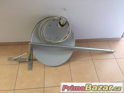 Parabola satelit konvertor Mascom MC S03 LEVNE – fotografie 1