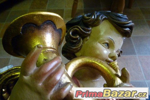 Anděl z lipového dřeva zlacen 24 kr – fotografie 2