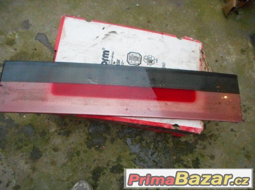Prodám odrazový panel - Renault 19 – fotografie 2