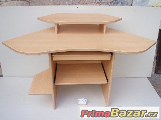 Počítačový stůl – fotografie 4
