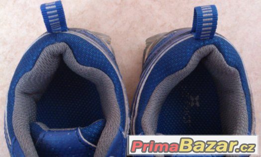 Chlapecké botasky, tenisky, Criss Cross, vel.27-28 – fotografie 4