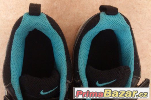 Chlapecké botasky, tenisky, NIKE, vel.31,5 – fotografie 4