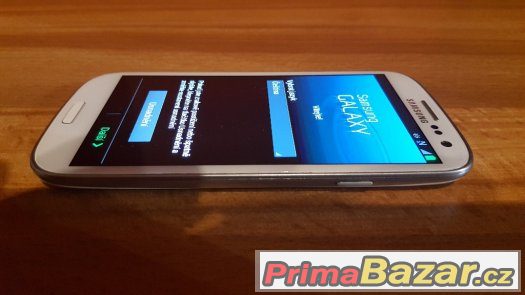 Samsung Galaxy S III (i9300), Marble White - bílý – fotografie 2