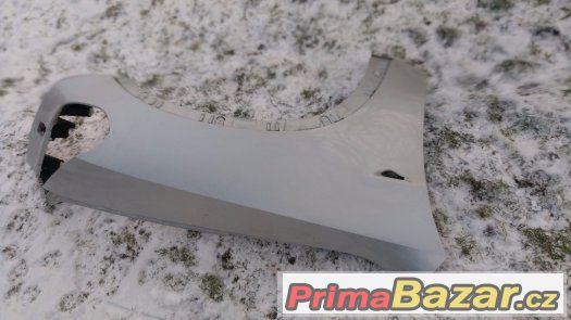Pravý přední blatník BMW X5 X6 E70 E71 facelift – fotografie 2