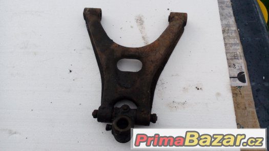 Trabant přední rameno – fotografie 1