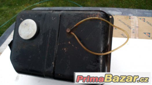 nádrž Trabant s kohoutem – fotografie 5