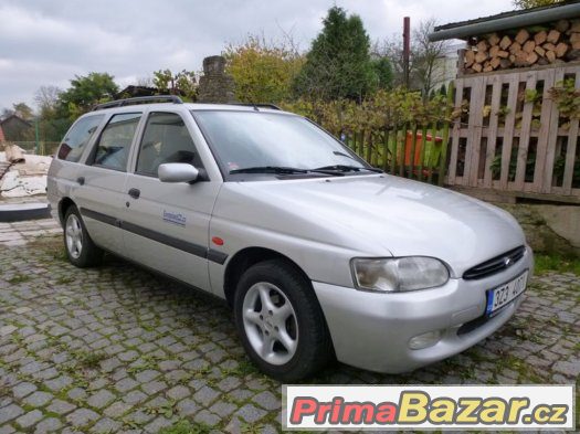 Ford Escort 1.6 16V combi – fotografie 1