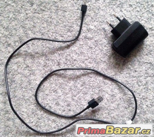 Nabíječka + USB – fotografie 1