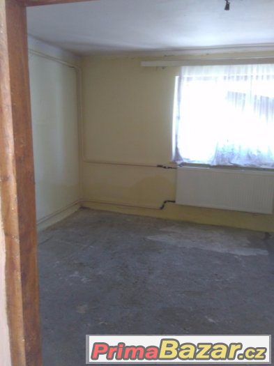 Dům pro rekonstrukci 150 m2, pozemek 820 m2, RK NE – fotografie 5