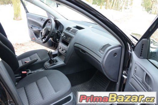 Škoda Octavia II 2002, 2.0TDi, 1.majitel, park.senz.,tažné – fotografie 5