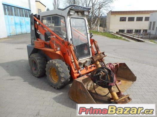 Nabízím nakladač Locust 752 – fotografie 1