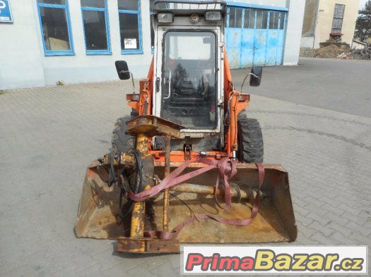 Nabízím nakladač Locust 752 – fotografie 3