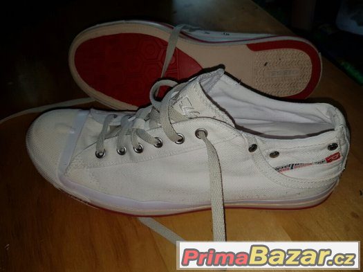 nove boty 2x na noze diesel – fotografie 2