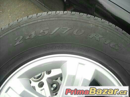 16" alu kola 5x139,7 KIA VČETNĚ PNEU 245/70/16 STAV 99% – fotografie 5