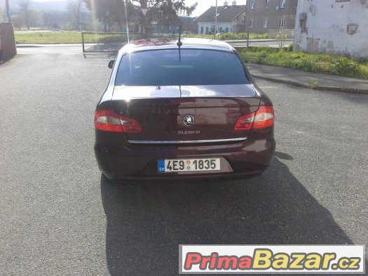 prodám Škoda Superb 2 2.0tdi 103kw kuže,navi,serviska – fotografie 4