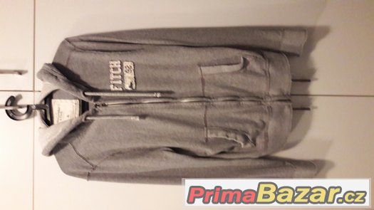 znackove svetry tomy hilfiger – fotografie 3