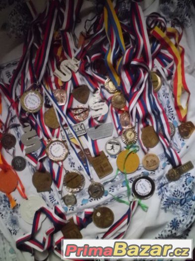 hromada různých Sportovních Medailí – fotografie 1