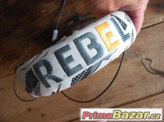 sluchátka Rebel – fotografie 2