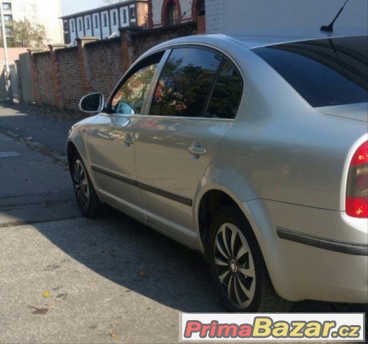 Škoda Superb 2.5 tdi – fotografie 4
