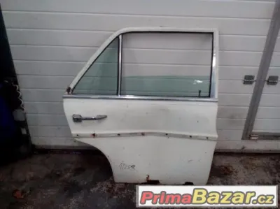 Mercedes - Benz w 115 pravé zadní dveře