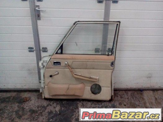 Mercedes - Benz w 115 pravé přední dveře – fotografie 2
