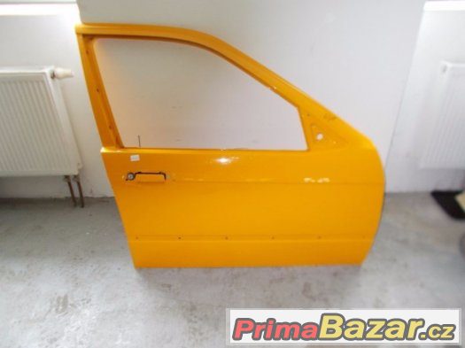 BMW e36 pravé přední dveře – fotografie 1
