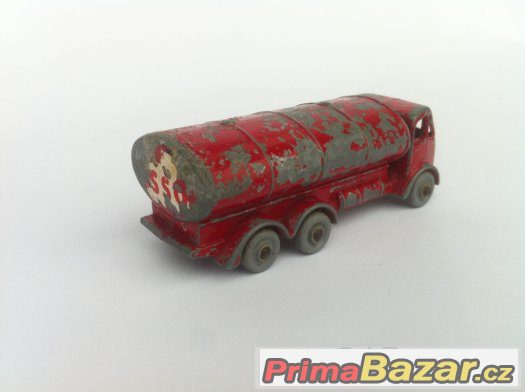Prodám kovoví model MATCHBOX No.11 Petrol Tanker – fotografie 2