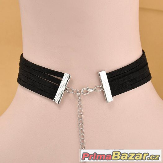 Krásný černý několikanásobný tattoo choker – fotografie 2