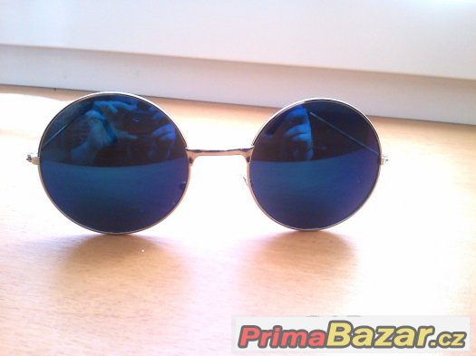 Velké sluneční brýle – fotografie 2