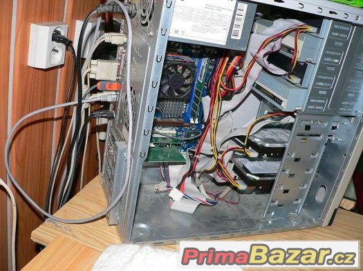 Skříň PC. – fotografie 3