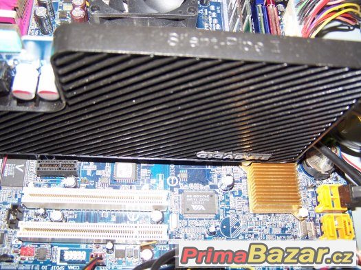 DVOUJÁDRO 2.2GHz, 3GB RAM, GEFORCE 8800 – fotografie 4