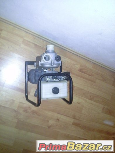 Prodám benzínové čerpadlo na vodu – fotografie 4