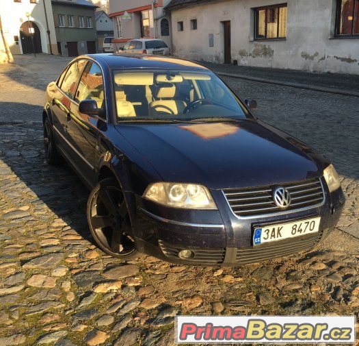 TOP: Volkswagen Passat  1,9 TDI 96kw Highline sedan – fotografie 2