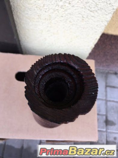 Dřevěná váza – fotografie 2