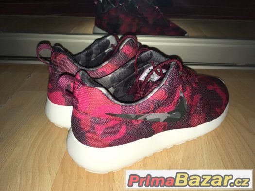 Nike Roshe Run One Print Red Camo (EUR 39) – fotografie 2