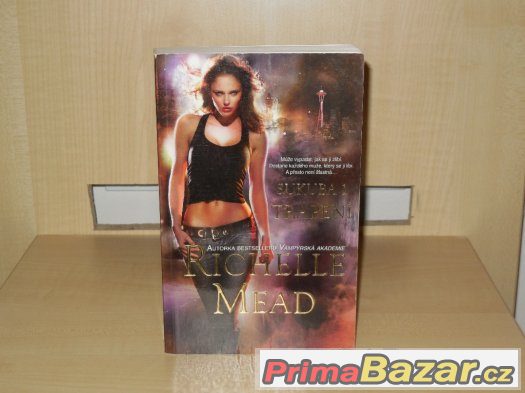 SUKUBA RICHELLE MEAD – fotografie 2