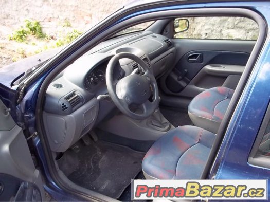 Renault Clio 1.2 43 kw rok 1999 – fotografie 3