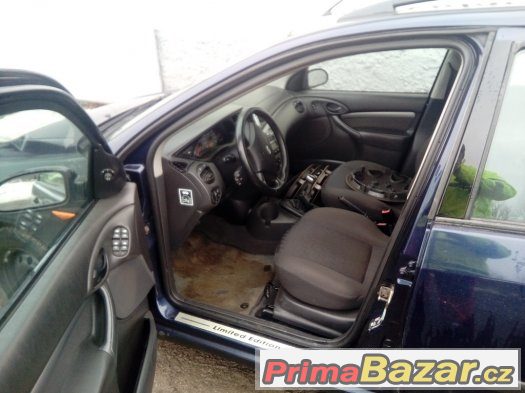 Ford Focus combi 1.8 16V rok 1998 – fotografie 3