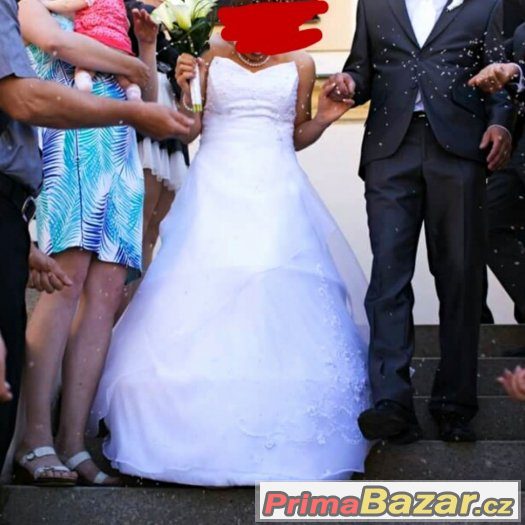 svatební šaty – fotografie 1