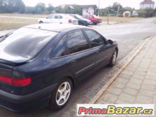 Nabidnete Renault- jakykoliv, sberatele vozu - ne srotari – fotografie 4