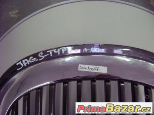 Jaguar S Type - přední chromová maska – fotografie 3