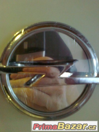 Svíticí znak Opel – fotografie 3