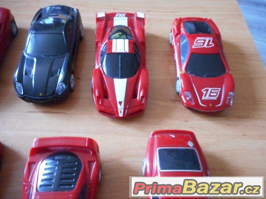 Modely autíček zn. Ferrari – fotografie 4