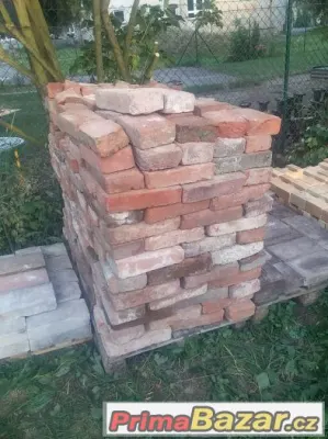 Cihla Palená.  3kč/ks VÝBĚR