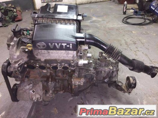 Motor toyota yaris – fotografie 4