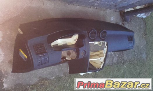 Palubní deska + airbag spolujezdce Hyundai Coupe GK od 2002 – fotografie 2