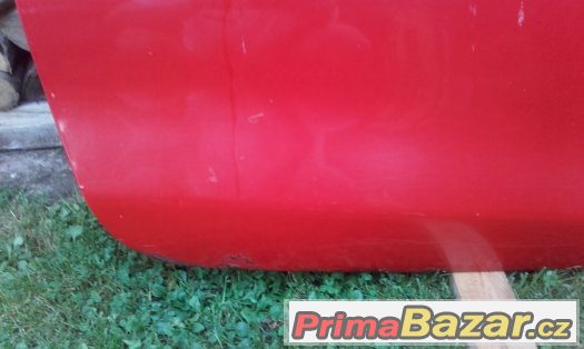 Hyundai Coupe RD 1996-2001 pravé dveře - červená barva – fotografie 2