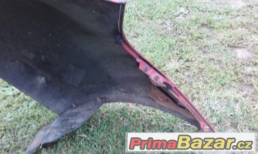 Hyundai Coupe RD - zadní nárazník - červená barva – fotografie 5