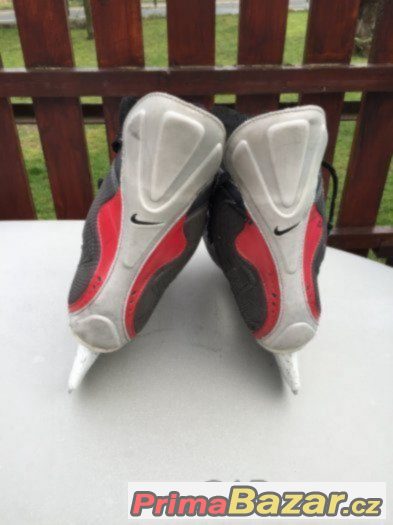 PRODÁM TYTO BRUSLE NIKE VEL 43 – fotografie 3