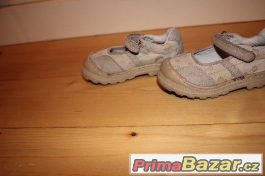 Dívčí botičky značky BubbleGummes (Bata) vel.22 – fotografie 1